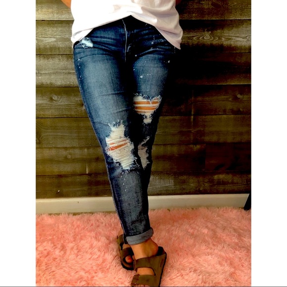 RESTOCK! Judy Blue destroyed bleach splash boyfriend jeans! - Picture 6 of 10